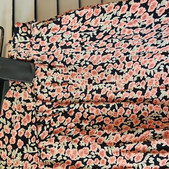 John Galt California Floral High-Low Skirt - Picture 5 of 9